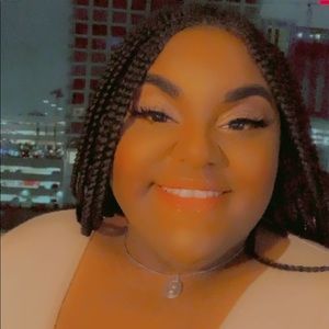 Meet your Posher, Semone